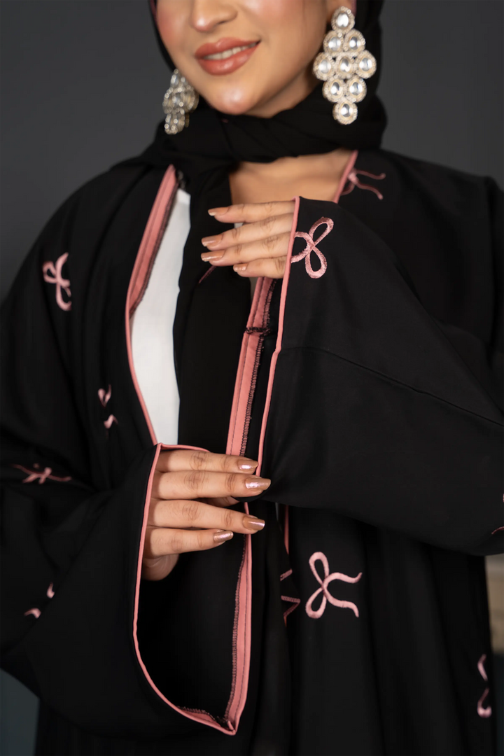 Timeless Embroidered Dubai Abaya for Contemporary Women Abaya Elegance