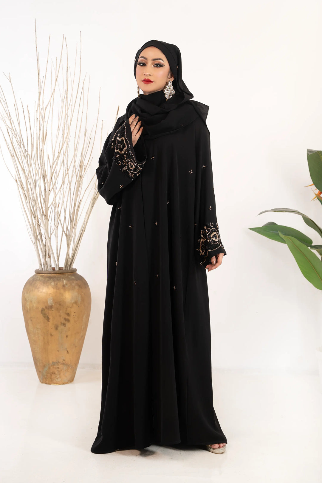 Luxury Dubai Handicraft Abaya for Women – Elegant Modest Wear Abaya Elegance