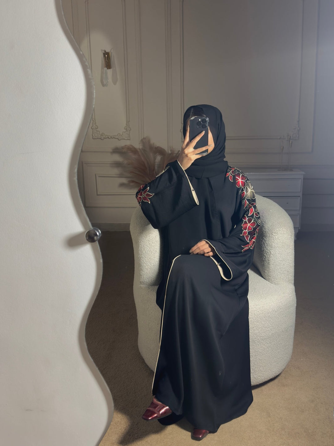 Black Floral Embroidered Back Detail Abaya - Abaya Elegance
