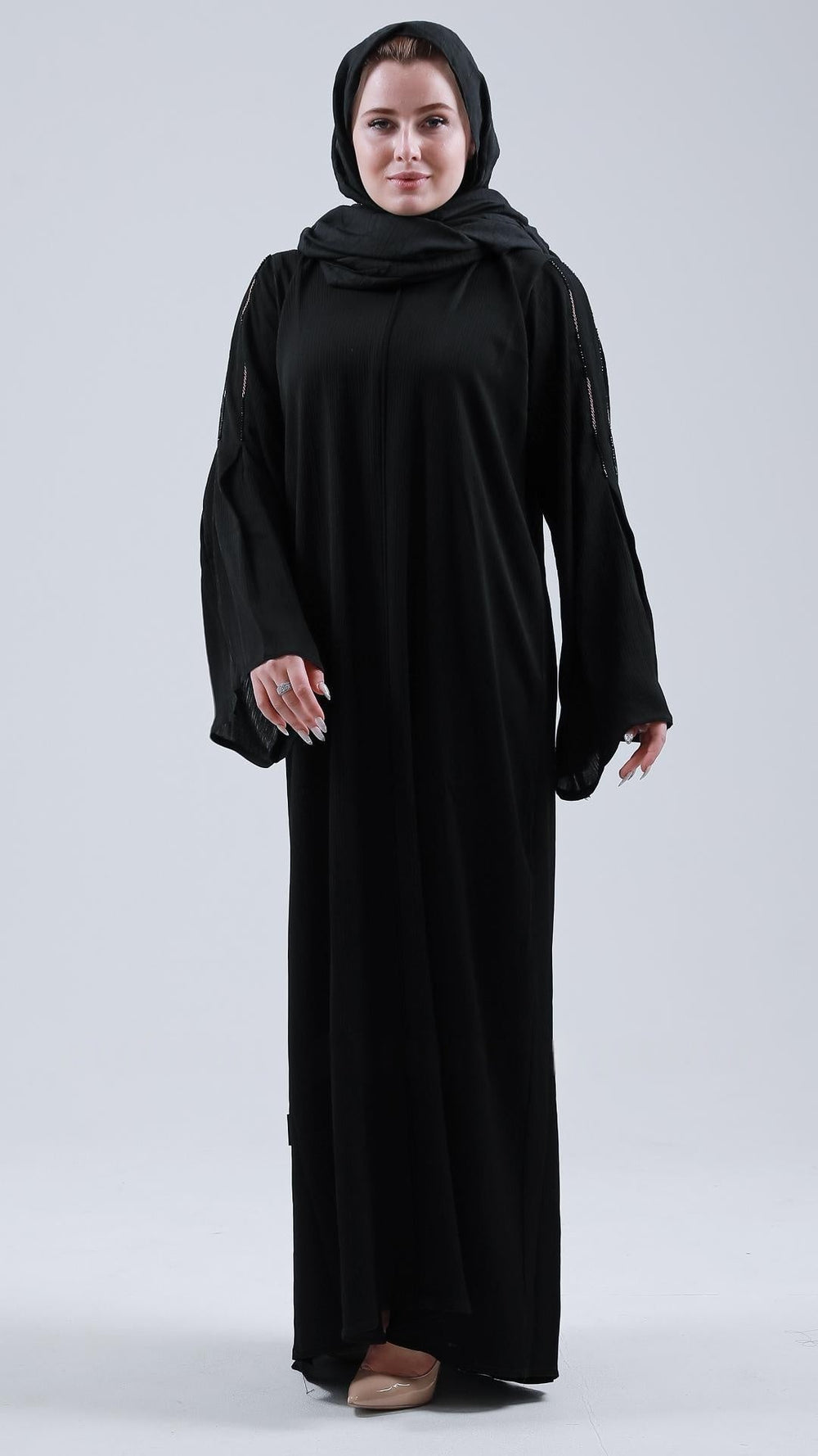 Black Zoom Abaya with Simple Handwork on the Sleeves - Abaya Elegance