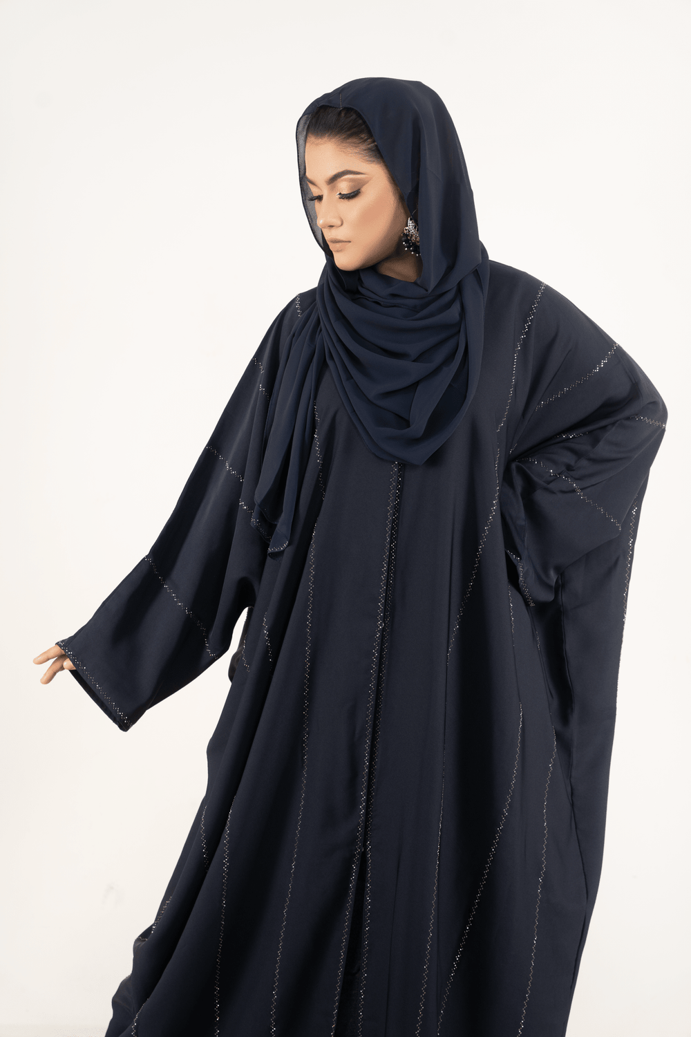 Butterfly Style Stonework Abaya for Modern Muslim Women - Abaya Elegance