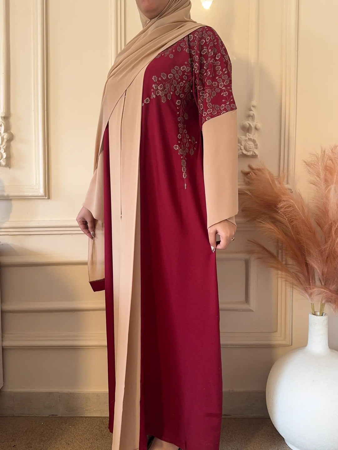 Maroon &amp; Beige Belted Contrast Abaya - Abaya Elegance