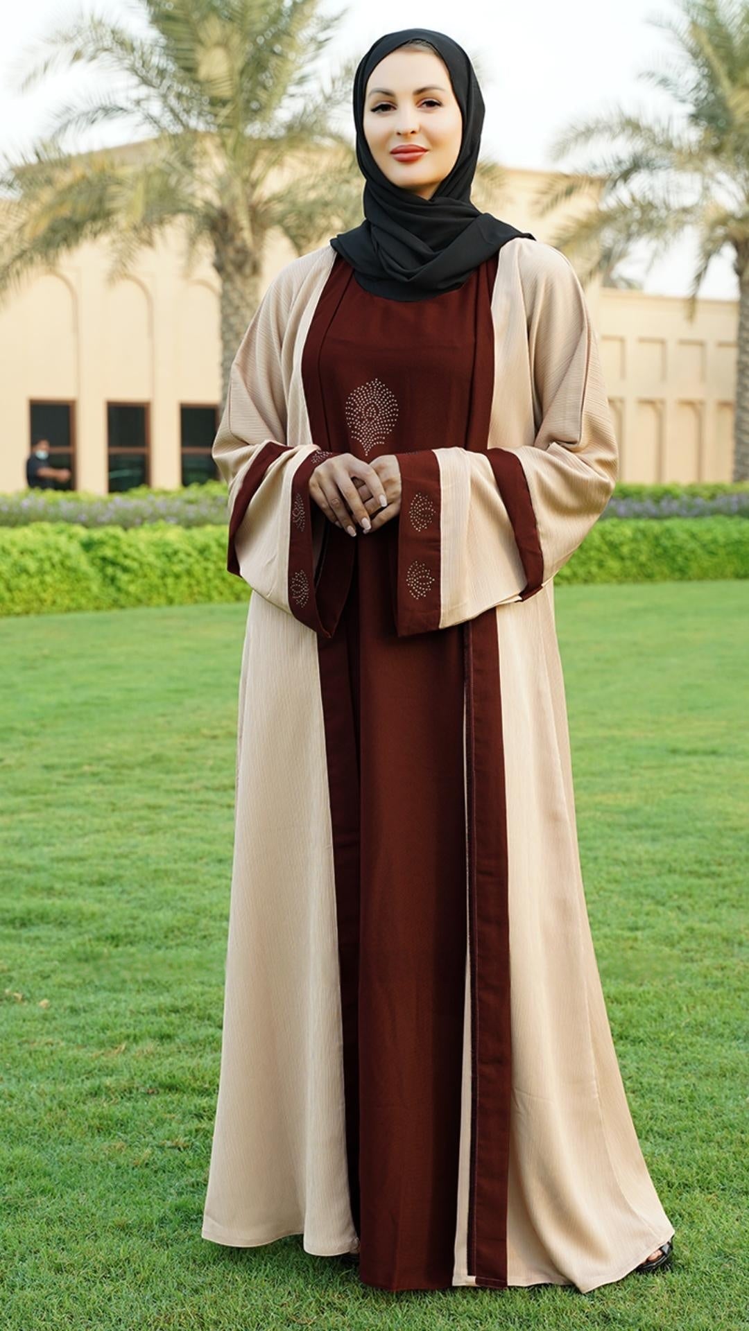 Masha Crepe Dark Maroon Abaya With an Attached Cream Shrug - Abaya Elegance